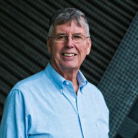 Headshot of Professor Mike Stonebraker 